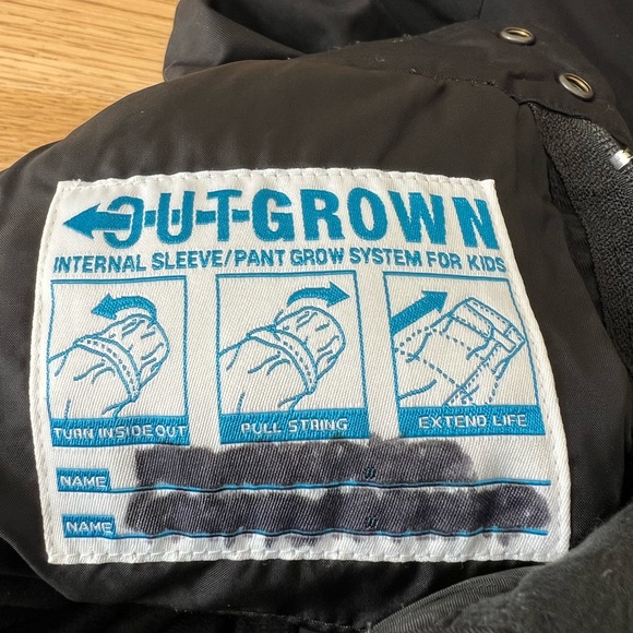 Columbia kid’s Bugaboo ski pants. Size 6-7. Black. Adjustable waist. Barely worn - Picture 10 of 11